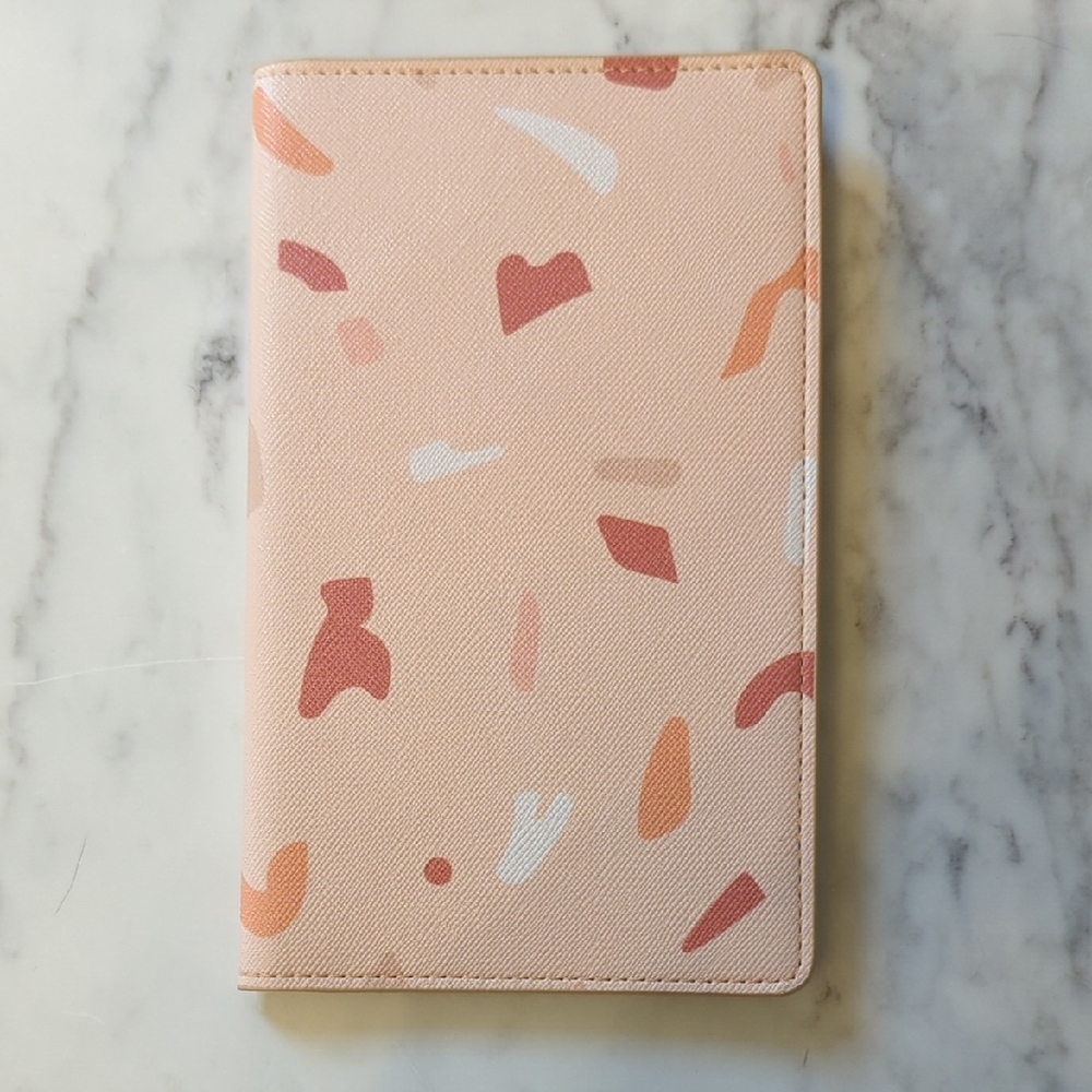 Glass Ladder & Co. Cream Wallet